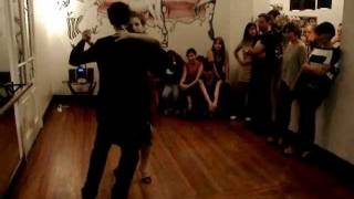 Video thumbnail for Luciana Rial y Kleber Queiroz bailan Milonga en el Divino Estudio de Abasto