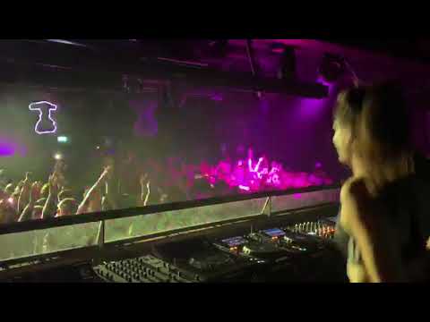 eSQUIRE feat. Sash Sings - Teardrops live at Ministry of Sound London