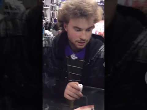 toller mann braucht ladekabel und berechnet winkel der ladekabel