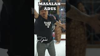 Download lagu RA TAU ADUS MAKANE AMBUNE PRENGUS KOYO WEDUS #shorts #lucu #komedi #seharianlucu mp3