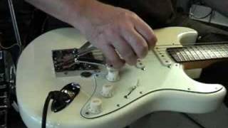 Video thumbnail for Duesenberg Multibender Demo #2 (close-up) played by Martin Huch by DuesenbergGuitars