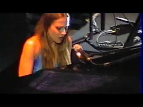 FIONA APPLE - LIVE Paris 2006