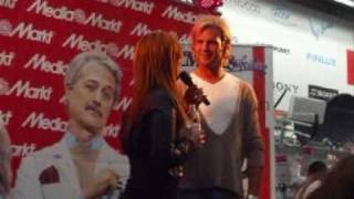 Janet Leon - Heartache On The Dance Floor