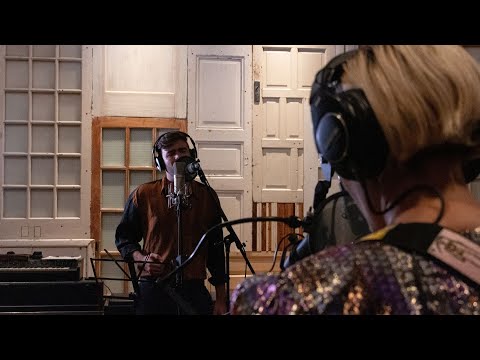 UN DÍA PLANTÉ UNA ROSA | Paz Court  feat. Benjamín Walker (Desde Panoram Studios)