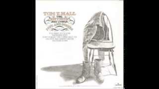 Tom T. Hall - Candy In The Window