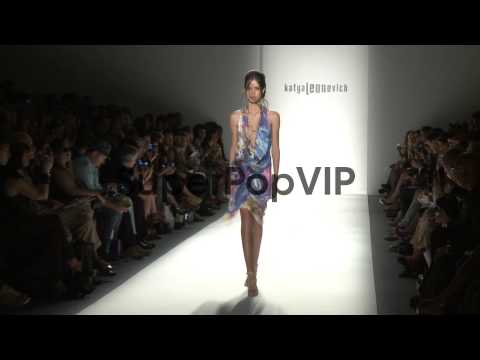 Models walk the runway at Katya Leonovich - Runway - Spri...