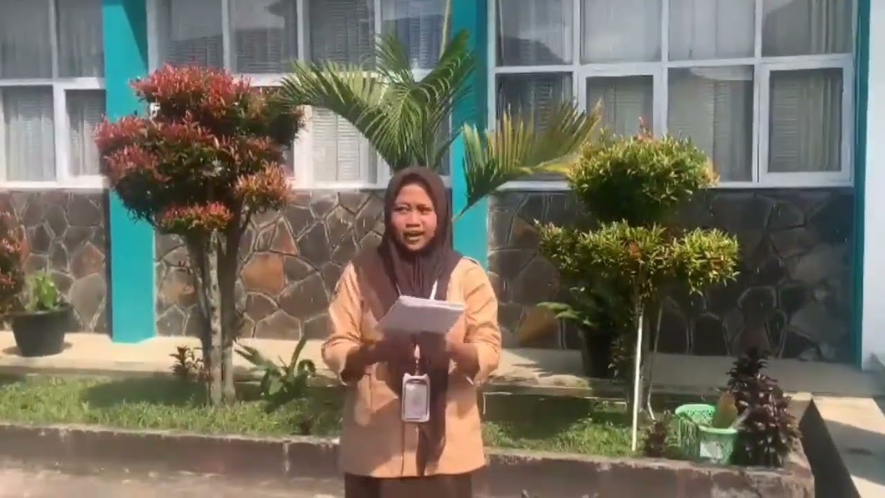 Presentasi khauf kelompok 12 (X-1) •Salma Aulia Putri•Sri Mulyani