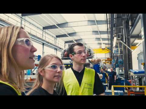 Volle Power: Energiescouts bei Caterpillar