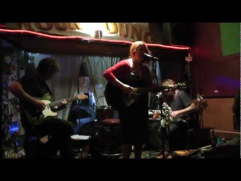 Daisy West 'It Doesn't Matter' (Lyrebird-22Apr12)