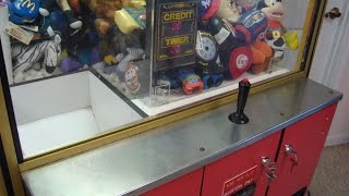 Cool Clean Sweep 32"  Crane from the 80's - Claw Toy Arcade Machine