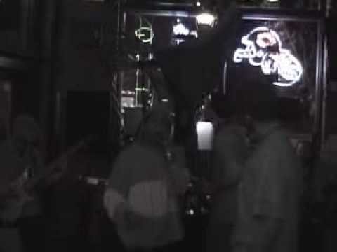 Fada & Dubasaurus"Start The Revolution" feat. Phillip Morris