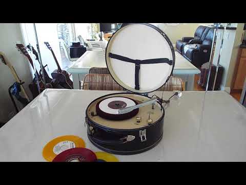 Emerson Hatbox record player playing a 45 RPM record.