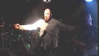 KILLSWITCH ENGAGE self revolution LIVE 2003