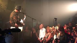 Ycare - D&#39;autres Que Nous (14 Boulevard Saint-Michel) - Petit Concert MTV (16/05/2018)