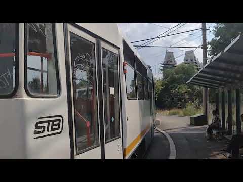 Tramvaiul V3A-93 #010 (25) părăsește stația "C.F.R. Progresul" (urcare)