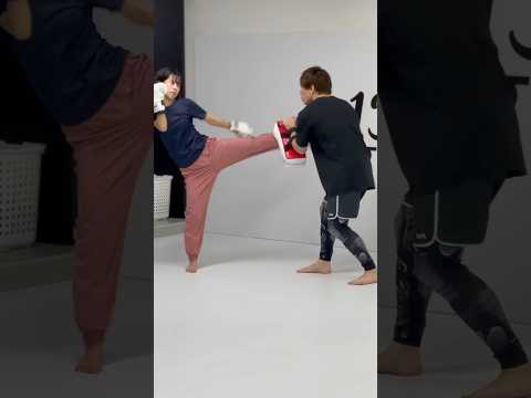 コンビネーション中にスイッチ！ #ミット打ち #mma #キックボクシング