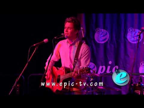 Bill Downs - Ho Hey (The Lumineers). Live at Epic Studios.