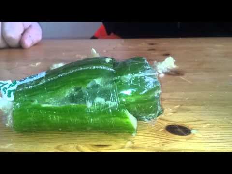 , title : 'the birth of a cucumber (hur gurkor föds)'
