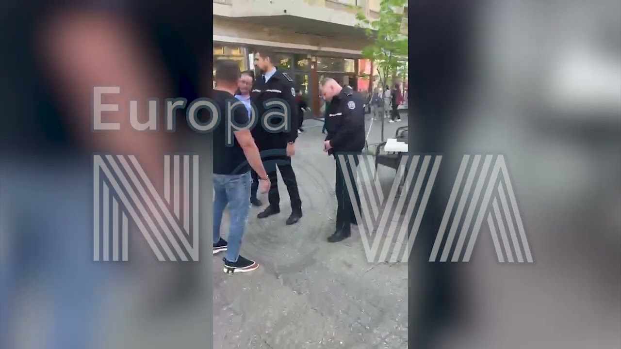 Un patron de terasă a sărit la bătaie la polițiștii local