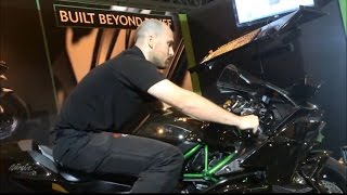 preview picture of video 'Kawasaki Ninja H2R Dyno Test @ Motorcycle Live 2014 NEC Birmingham, UK'