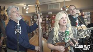 Rhonda Vincent and The Rage "I'd Rather Hear I Don't Love You" Live at The Acoustic Shoppe
