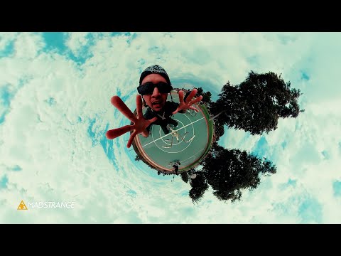 Dezzy Hollow - La Da Da (Official Video)