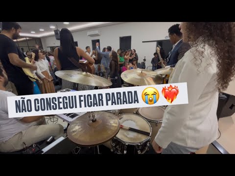 A GLÓRIA DE DEUS DESCEU NA IGREJA😭| Medley Juventude - Me Lanço no Fogo🔥 