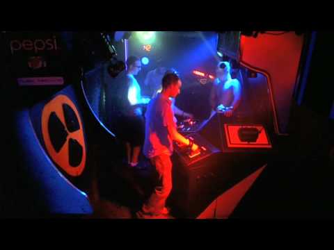 Erwin, Matt, Christophe, Tom & Pepijn in the Pepsi Music Machine @ Decibel - 16:31