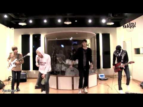 2013-01-15  Led apple Music Note #02/50►Girls' Generation - Mr.Taxi [繁中+Eng+한글]