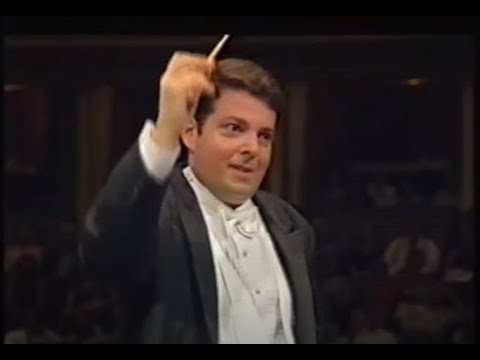 Gershwin 'Promenade' - plus 'Dallas' TV Theme - Litton / Dallas Symphony (Proms 1997)