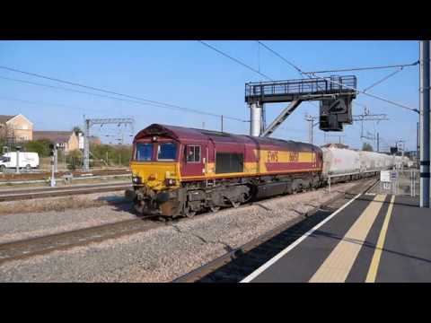 EWS Class 66 66158 passing Peterborough Station 13th April 2019