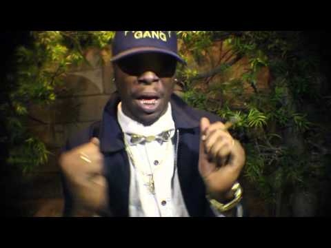 Eazii "LIVING ROOM DREAMS" Prod. by Flairfifth