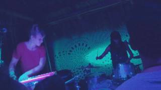 I Wanna Be Alone (With You) by La Luz @ Gramps on 8/18/15