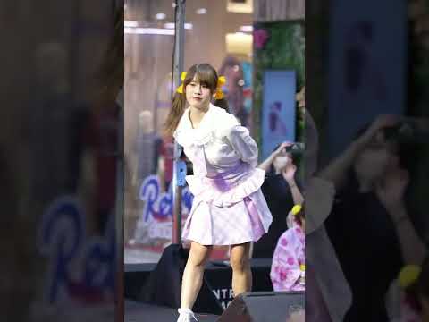 ชอบอยู่นะ - Porpor Euphonie - JAPAN CARNIVAL at CENTRAL SI RACHA