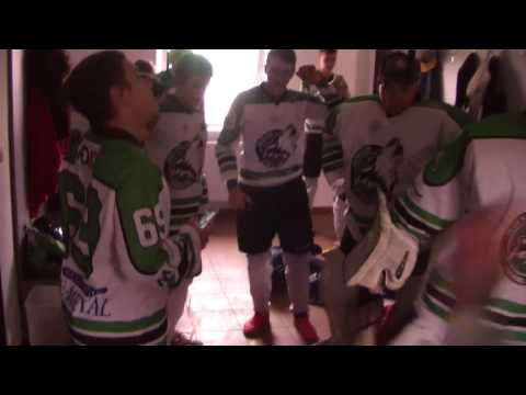 Oslava v kabině staršího dorostu po výhře nad Zliví (11.3.2017)