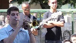 preview picture of video 'Manhã com música na praça: Banda M. Princesa Leopoldina levando Cultura a toda a população.'