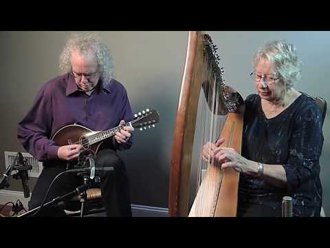Sue Richards and Robin Bullock - Cat That Kittled