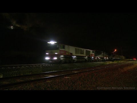 5MP9 SCT Freight Train At Night (31/12/2020) - PoathTV Australian Trains & Railways