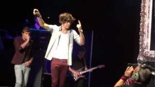 One Direction singing Teenage Dream LIVE (HD)