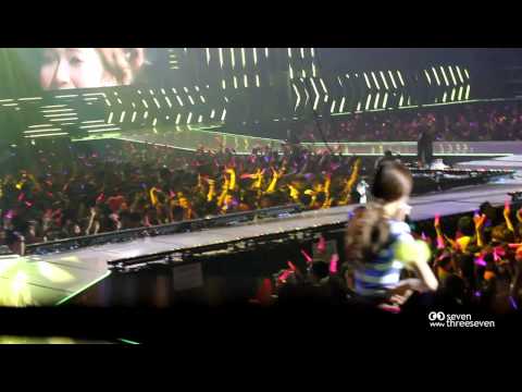 111209 Naengmyun (YoonA) - Girls' Generation Tour [Singapore]