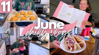 JUNE 11 VLOG | bake day, playing preschool curriculum, packing the restaurant bag + more