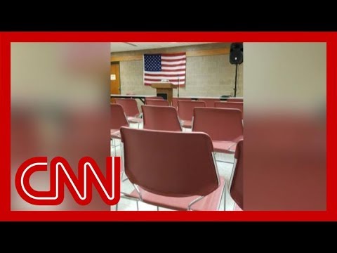 只有一個人參加了史蒂夫-金議員的愛荷華州論壇。 (Only one person attended Rep. Steve King's Iowa forum)