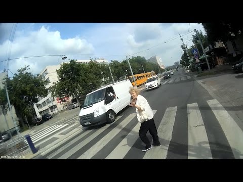 Néni a zebrán - Lady on the zebra crossing
