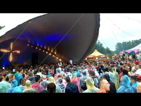 Andy The core vs F-Noize vs The rain