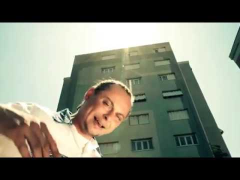 double ko pas le meme monde ( clip )