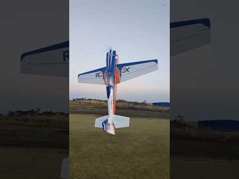 Torque Roll Extra 330 SX 103” - #rcpilot #aviation #avião #aviationlovers #aerobatics #aeroplane