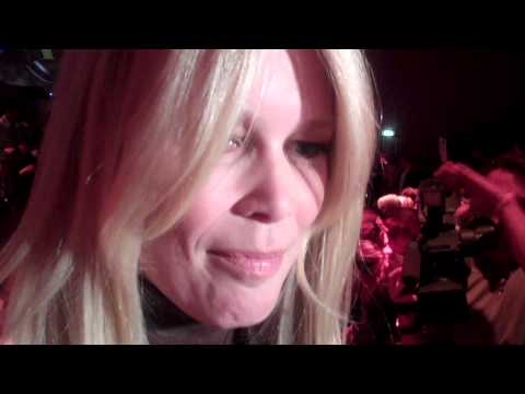 Fashion Broadcasting @ Claudia Schiffer Salvatore Ferragamo Spring Summer 2010 \ 2011 Milan