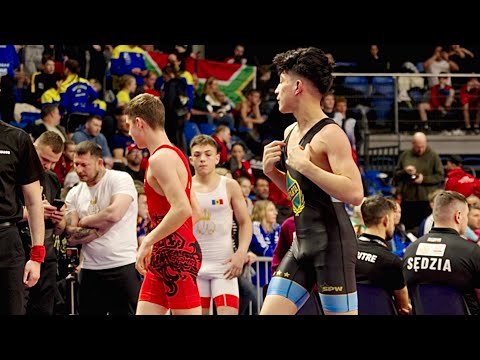 U15 Rytis Liudvikauskas (LTU) vs Xavier Zuniga (SWE) 57kg. Greco-roman boys youth wrestling. B-cam-m