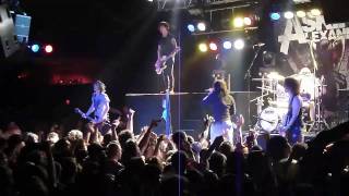 Asking Alexandria - If You Can&#39;t Ride Two Horses At Once... (LIVE HD)