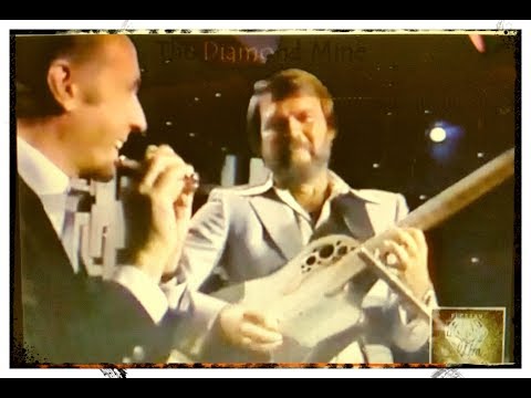 Glen Campbell & Henry Mancini ~ Baby Elephant Walk LIVE 1982 ( Hatari 1962 )